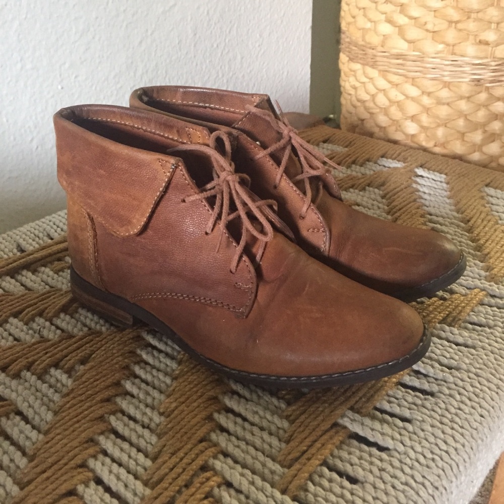 Perfect leather booties